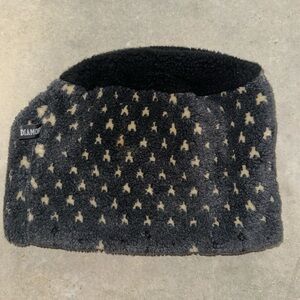 Black and cream warm beanie hat - diamond - one size